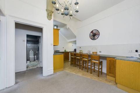 2 bedroom apartment for sale - Marine Drive, Preston, Paignton