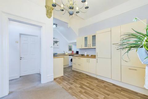 2 bedroom apartment for sale, Marine Drive, Preston, Paignton