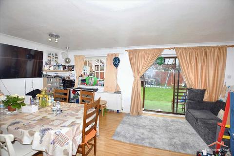 4 bedroom semi-detached house for sale, Morley Crescent West, Stanmore