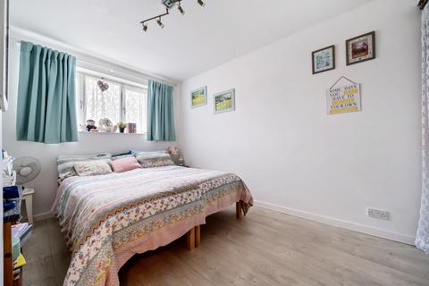 32 Gladeswood Road, Belvedere, DA17 6DB