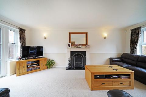 4 bedroom detached house for sale, Chipstone Close, Solihull, B91