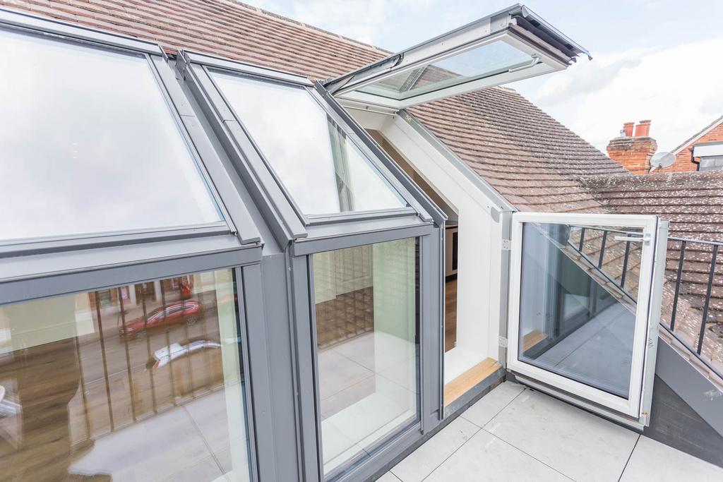 Double window opening to balcony