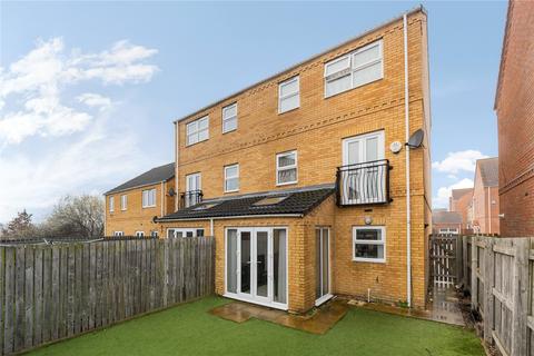8 Springfield Crescent, Lofthouse, Wakefield, WF3 3FQ