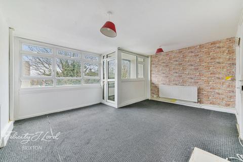 3 bedroom flat for sale, Edmund Street, London, SE5