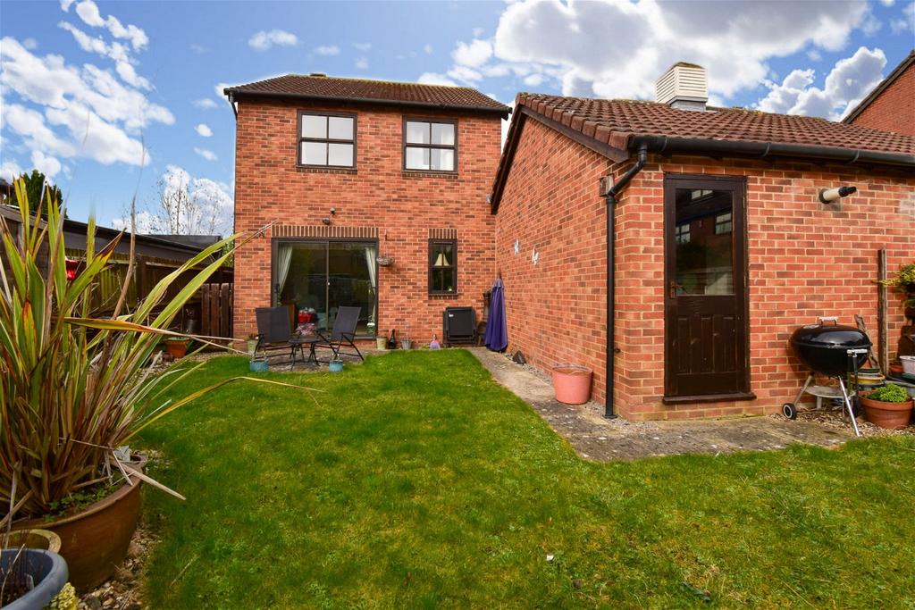 Anglesey Close, Stortford CM23 3 bed detached house for sale