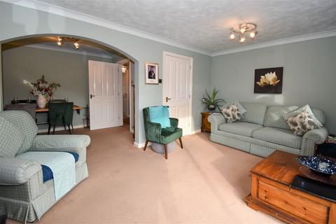 3 bedroom detached house for sale, Anglesey Close, Bishop's Stortford CM23
