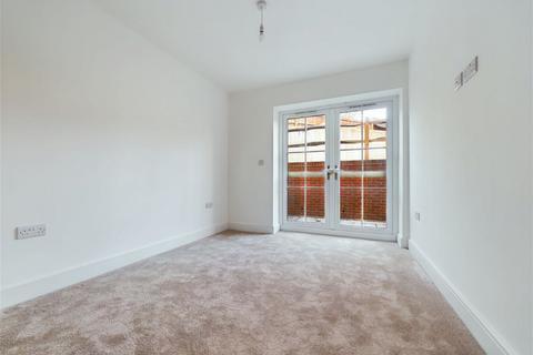 2 bedroom ground floor flat for sale, Sompting, Lancing, BN15 0AP