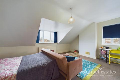 Studio to rent, Dagnall Park, Selhurst, SE25