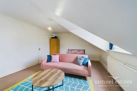 Studio to rent, Dagnall Park, Selhurst, SE25
