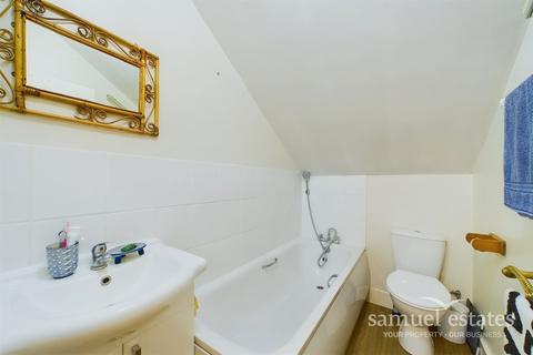 Studio to rent, Dagnall Park, Selhurst, SE25