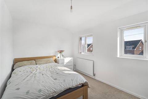 15 Pond Meadow, Guildford, GU2 8LE