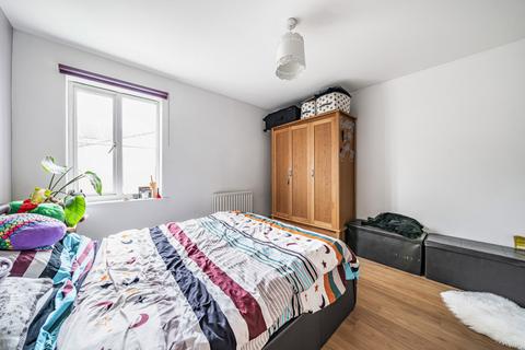 2 bedroom apartment for sale, Blakes Road, Peckham, London