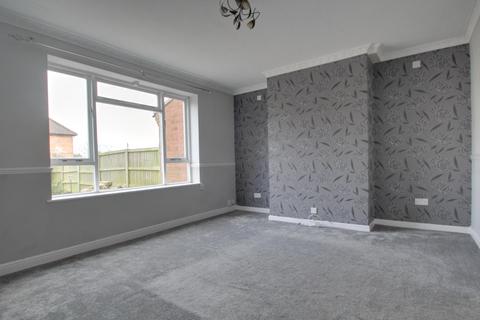 3 bedroom semi-detached house to rent, Wood Road, Gornal, Dudley