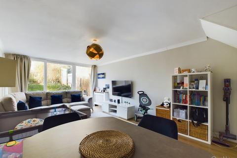 56 Hollywoods, Croydon, CR0 9JJ