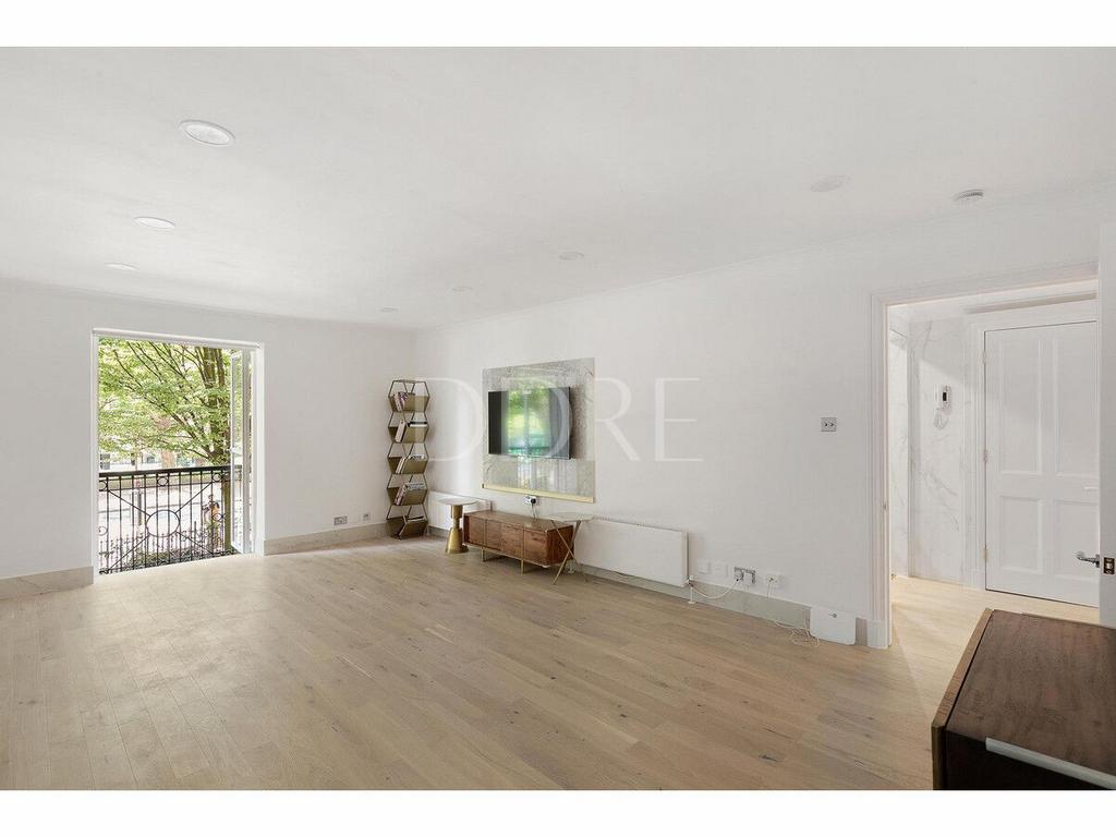 Bridge Road, London, W2 2 bed apartment for sale £1,100,000