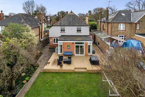 Ringwood The Green, Sidcup, DA14 6BS