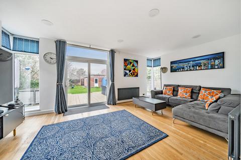 Ringwood The Green, Sidcup, DA14 6BS
