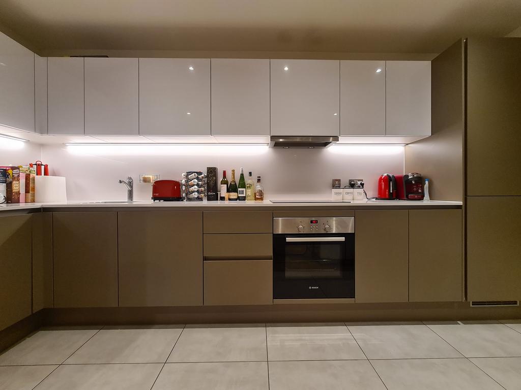 Apartment in Wembley - View 4