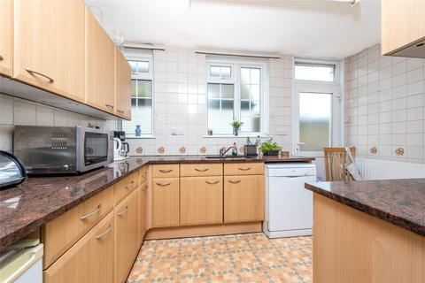 34 Sugden Road, Thames Ditton, KT7 0AE