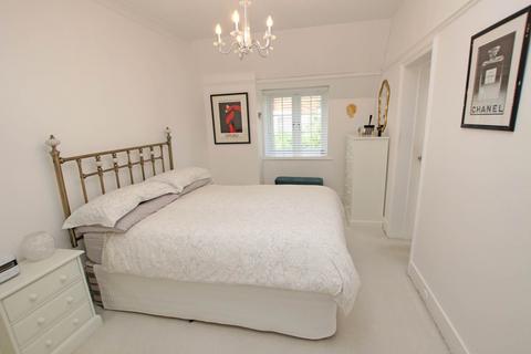 2 bedroom detached house for sale, Bolsover Road, Eastbourne, BN20 7JG