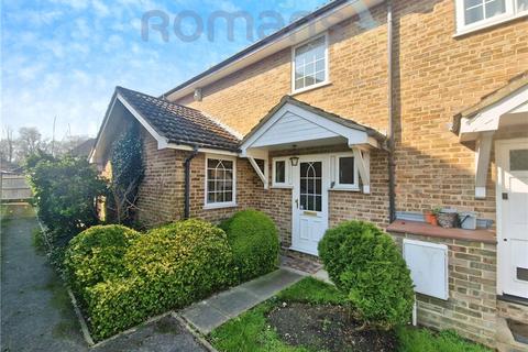 3 bedroom end of terrace house for sale - Chive Court, Farnborough, Hampshire
