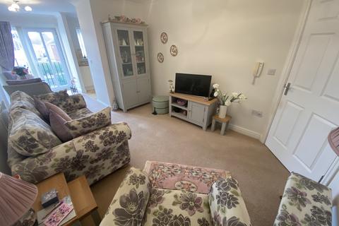 1 bedroom flat for sale, Sway Road, Morriston, Swansea, City And County of Swansea.