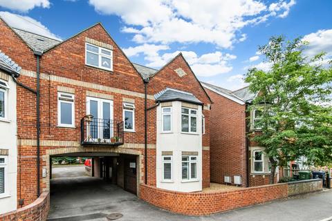 2 bedroom apartment to rent, Crescent Road,  East Oxford,  OX4