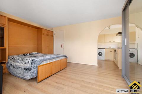 89 Anthony Road, London, SE25 5HP