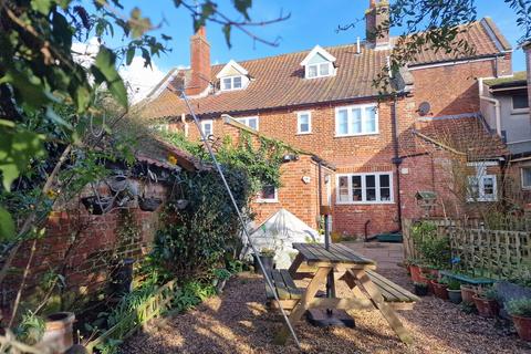 4 bedroom townhouse for sale, Upper Olland Street, Bungay
