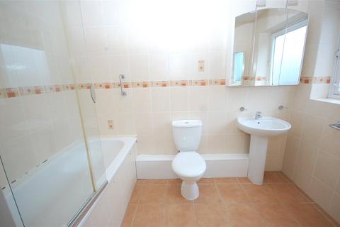 3 bedroom apartment to rent, The Lintons, Dollis Avenue, Finchley, N3