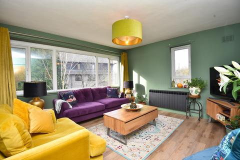 2 bedroom apartment for sale, Queen's Close, Lancaster Road, Harrogate