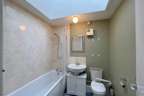 135c High Street, Shoeburyness, Southend-on-sea, SS3 9AU