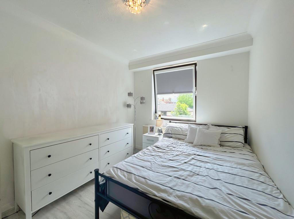 Bedroom gen Erase