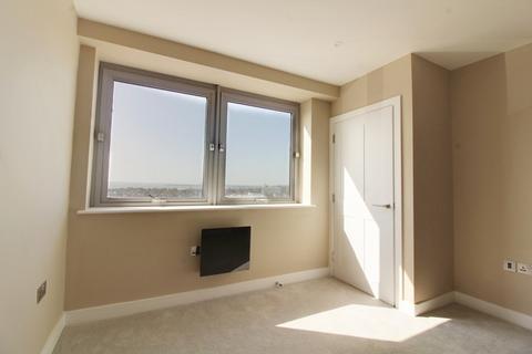 2 bedroom apartment to rent, Southchurch Road, Southend On Sea SS1