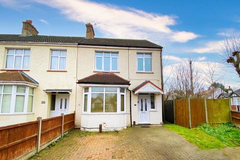 3 bedroom semi-detached house for sale, Cumberland  Avenue, Southend On Sea SS2