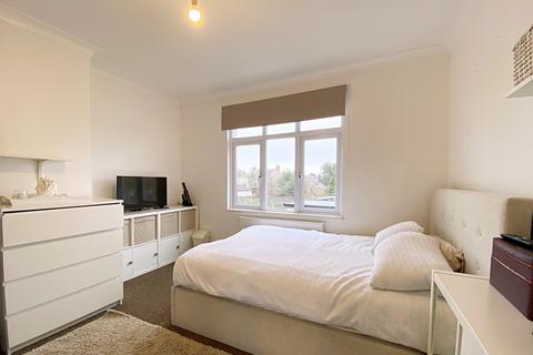3 bedroom semi-detached house for sale, Cumberland  Avenue, Southend On Sea SS2