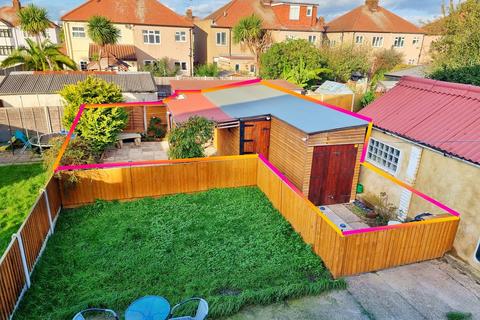 53a Byrne Drive, Southend-on-sea, SS2 6SD