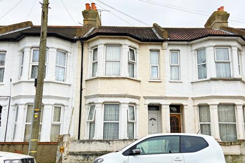 7 Beresford Road, Southend-on-sea, SS1 2TW
