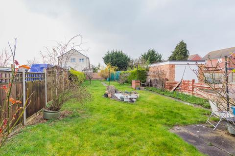 253 Addington Road, Irthlingborough, Wellingborough, NN9 5US