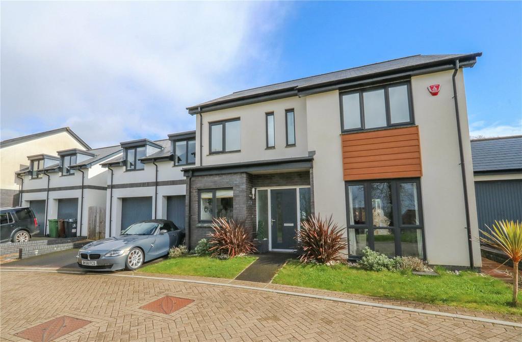 Crownhill, Plymouth PL6 5 bed detached house for sale £550,000