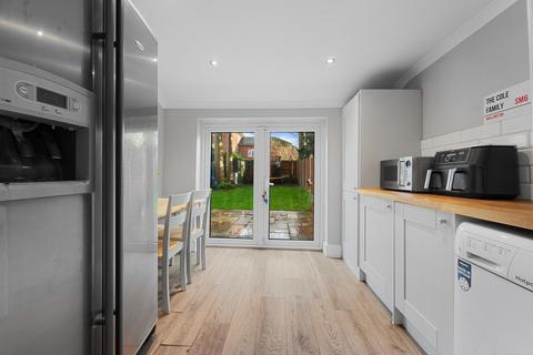 30 Ross Road, Wallington, SM6 8QR