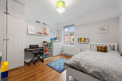 30 Ross Road, Wallington, SM6 8QR