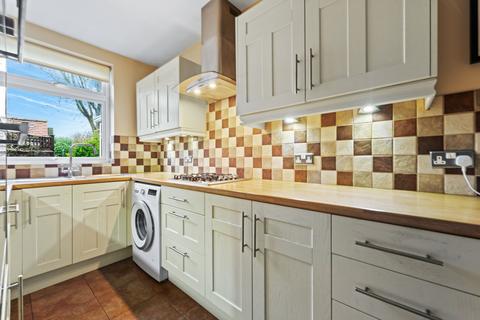 11 Derek Avenue, Wallington, SM6 7LA