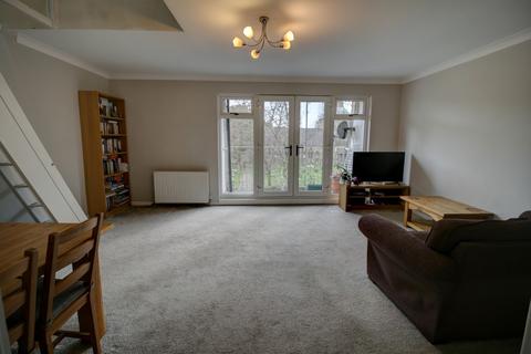 2 bedroom apartment for sale, St Marys Lane, Upminster