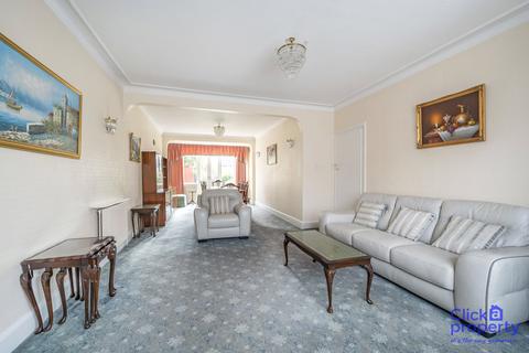 3 bedroom terraced house for sale, Clayhall, Ilford IG5