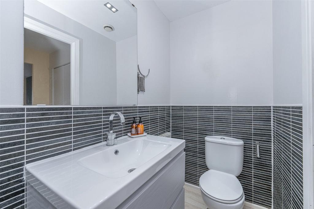 En Suite Shower Room