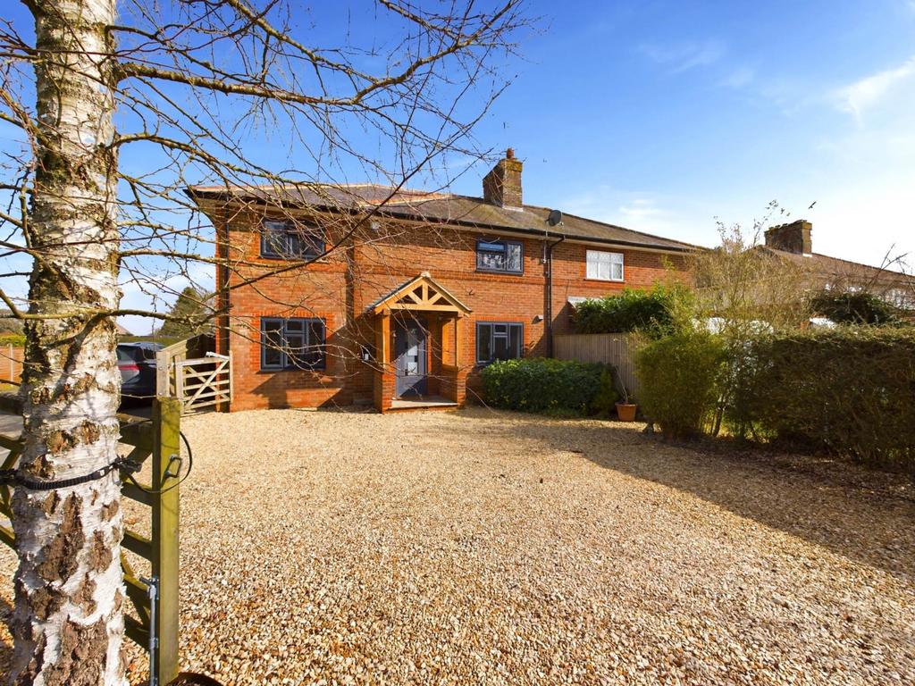 Fords Close, Bledlow Ridge HP14 4 bed semidetached house for sale £