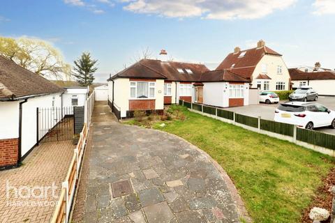 69 Shepherds Hill, Romford, RM3 0NP