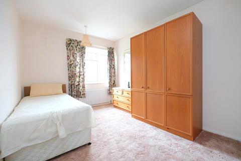 3 bedroom semi-detached house for sale, Lullingstone Crescent, Orpington