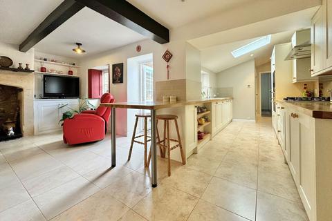 4 bedroom terraced house for sale, High Street, Bathford